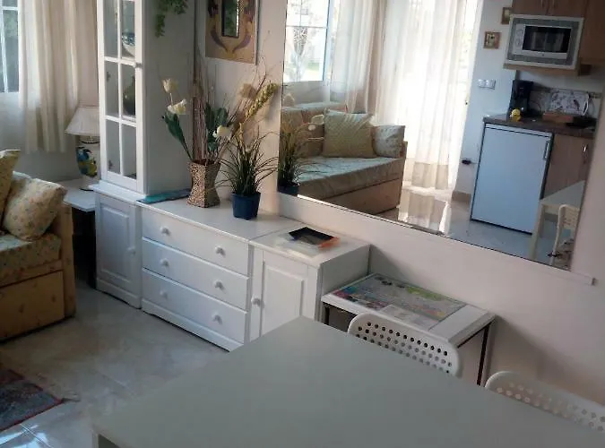 Carihuela Sun טורמולינוס